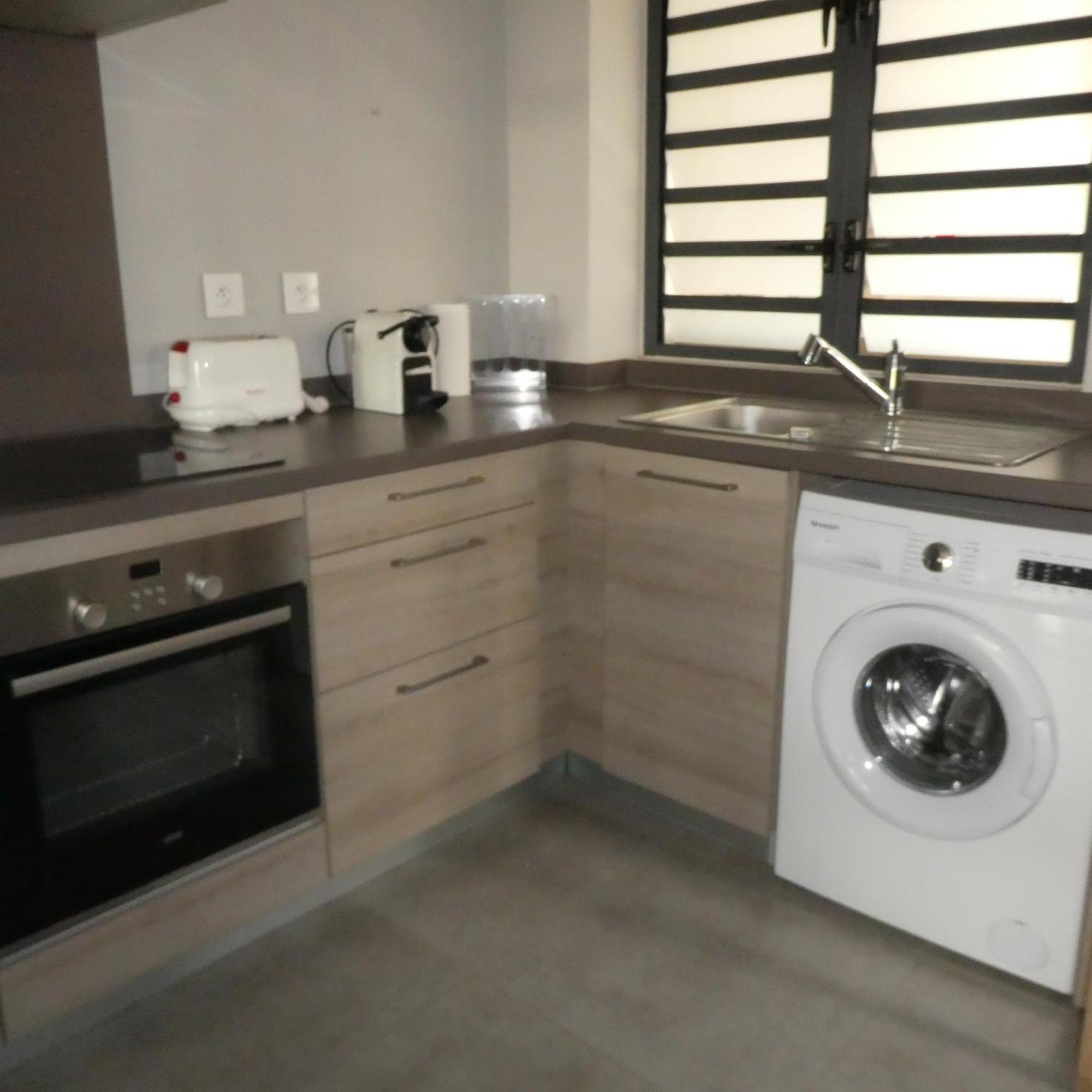 גראנדה באיה Appartement Le Dauphin Du Lagon Bleu - Plages De Mont Choisy Et De Trou Aux Biches מראה חיצוני תמונה