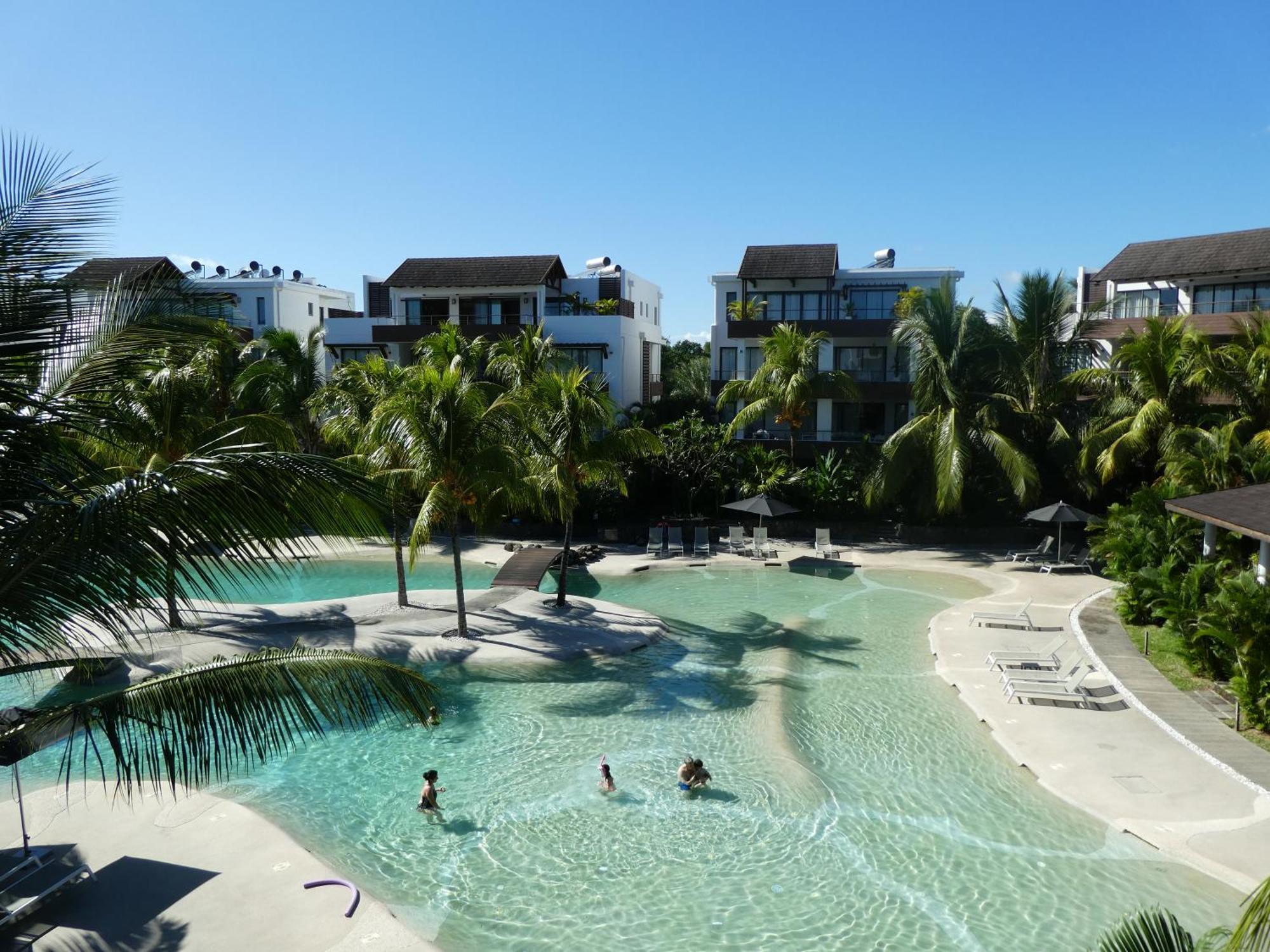 גראנדה באיה Appartement Le Dauphin Du Lagon Bleu - Plages De Mont Choisy Et De Trou Aux Biches מראה חיצוני תמונה